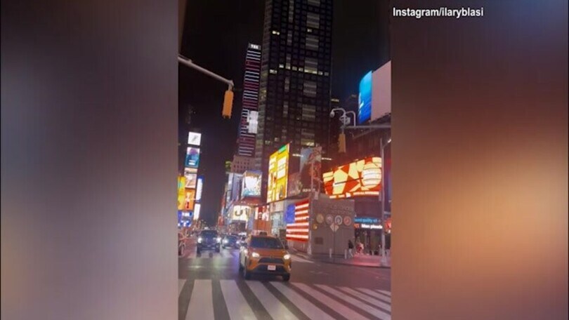 Ilary Blasi tra le strade di New York