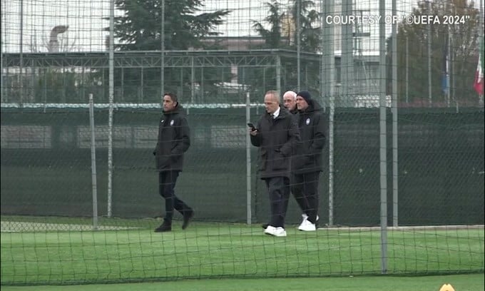 Atalanta, Percassi e Gasperini osservano l'allenamento