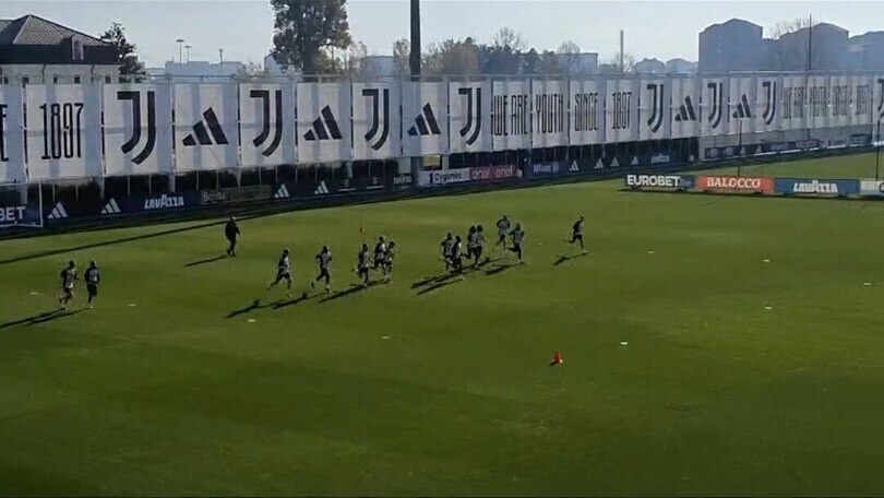 Juventus: Thiago parte per Birmingham con 14 giocatori di movimento