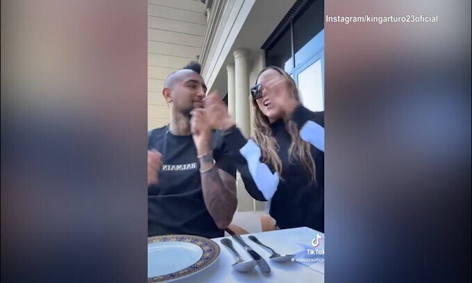 Vidal, diventa virale il balletto con la fidanzata