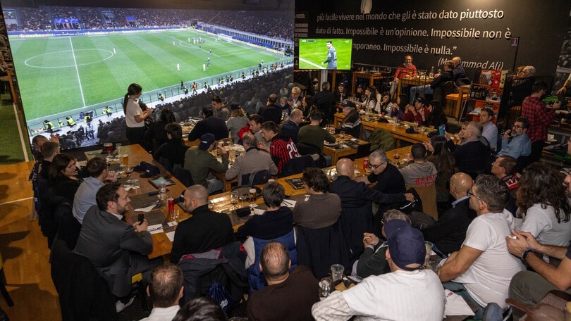 “Al bar come allo stadio”: Milan-Stella Rossa con i tifosi