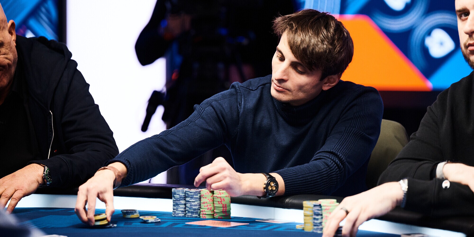 EPT Praga Main Event: avanti 4 italiani, Ruggeri è nono. Segui la diretta