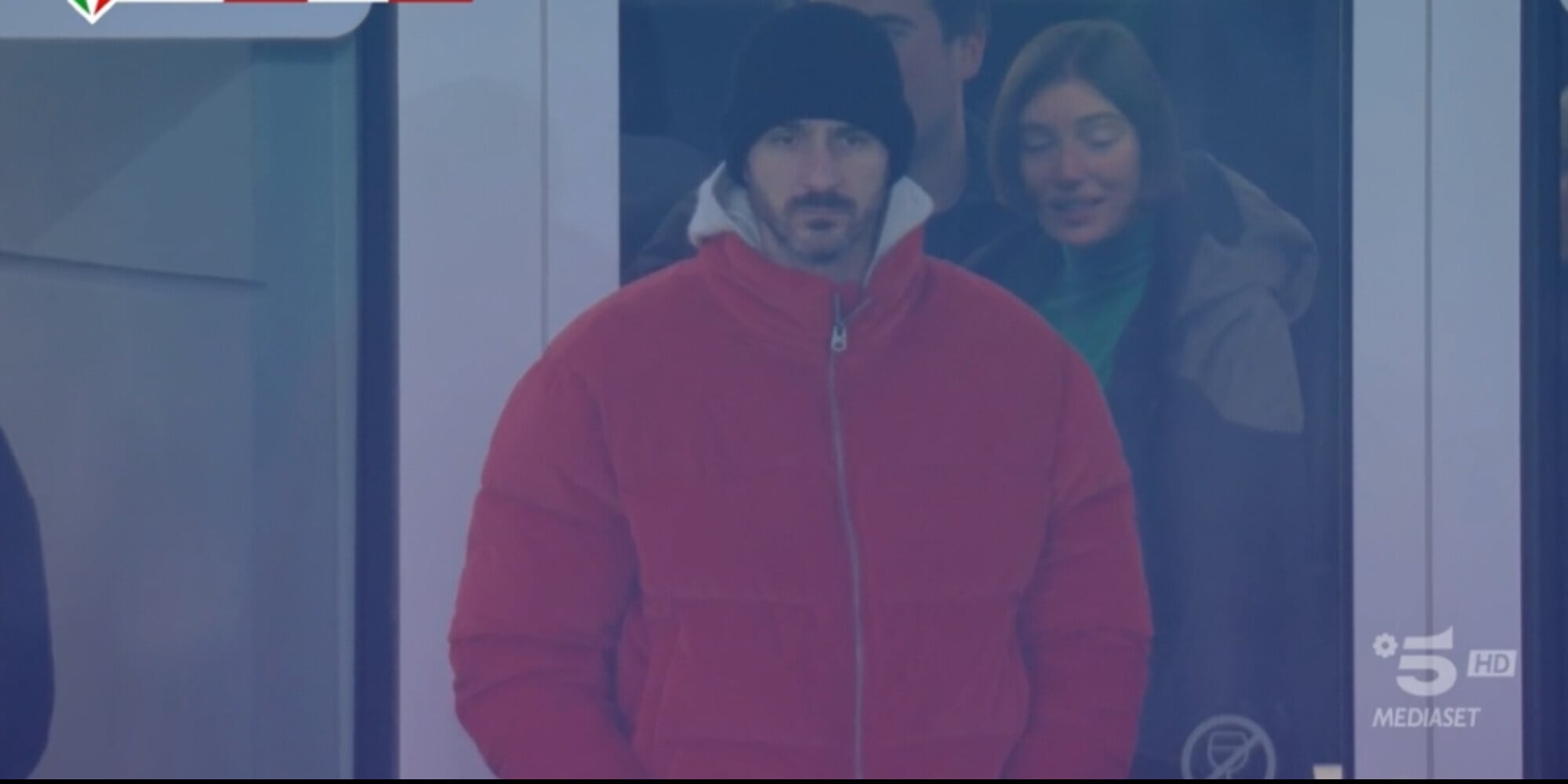 Bonucci allo Stadium per Juve-Cagliari: le telecamere lo inquadrano e Koop segna