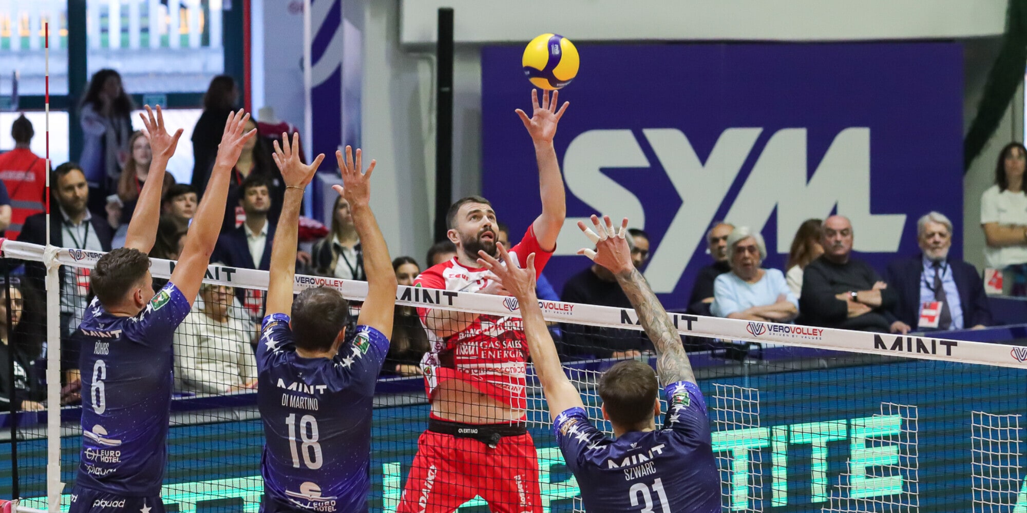 Il sabato di Superlega parte con Piacenza-Monza e Cisterna-Verona