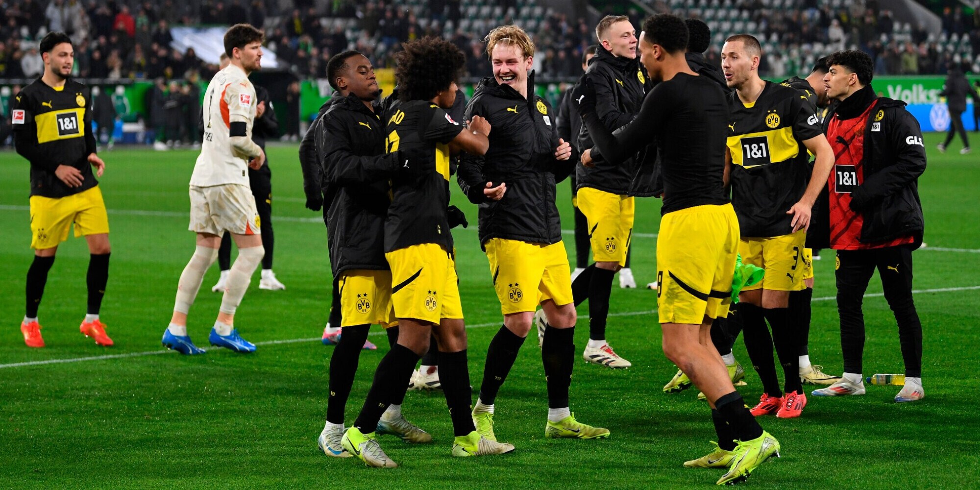 Il Borussia Dortmund si rialza: tris al Wolfsburg e sesto posto