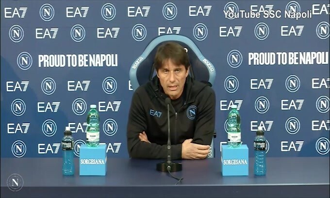 Conte assicura: "Convivenza Kvara-Neres possibile"