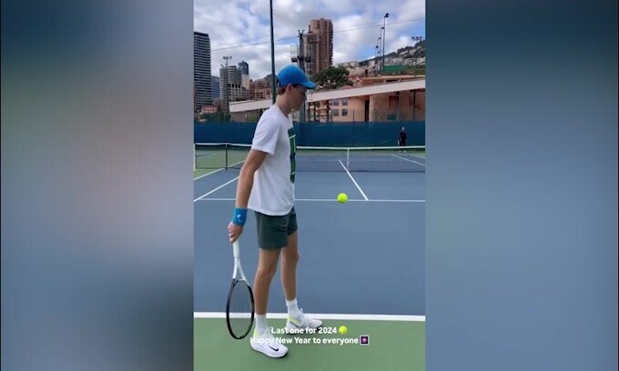 Tennis, l'ultimo servizio del 2024 per Jannik Sinner