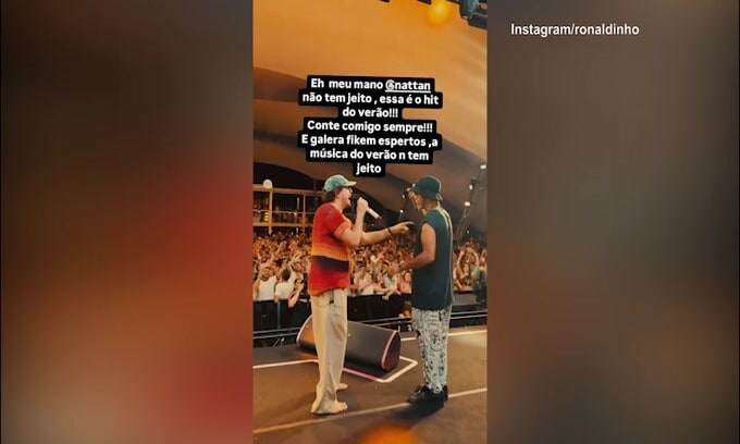 Ronaldinho cantante fa impazzire i fans