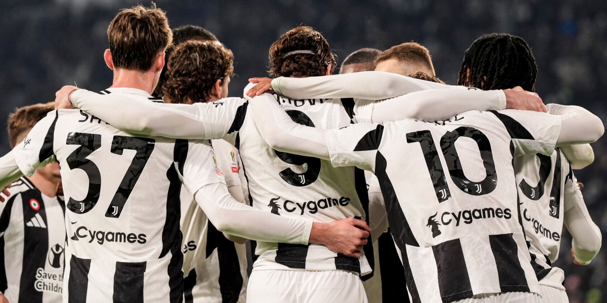 Juve, non c'è solo il nero: i capi d'accusa e l'esempio da seguire