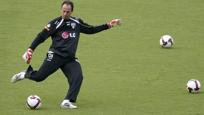 Brasile, Rogerio Ceni annuncia il ritiro a 42 anni