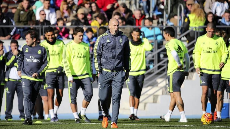 Real Madrid, primo allenamento con Zidane: c'erano 6.000 tifosi