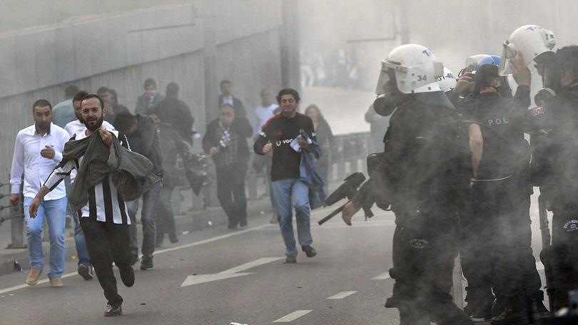 Scontri alla presentazione dello stadio del Besiktas