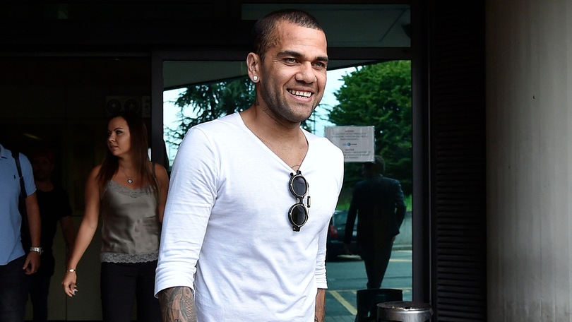 Juventus, guarda Dani Alves: è a Torino!
