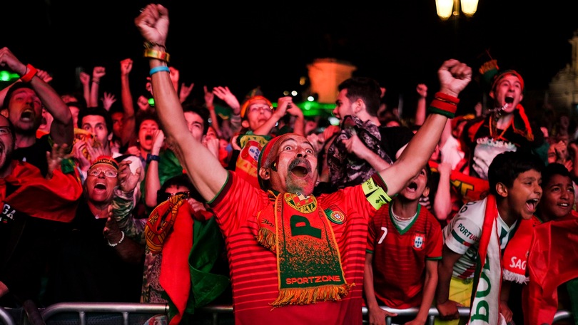 A Lisbona i tifosi del Portogallo impazziscono di gioia