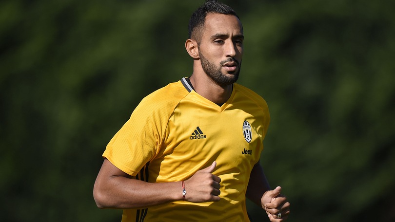 Juventus, c'è Benatia a Vinovo: primo allenamento in bianconero