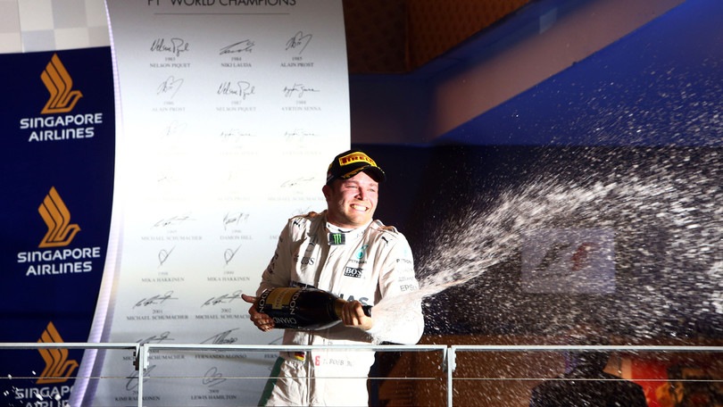 GP Singapore: Rosberg show, rimonta Vettel