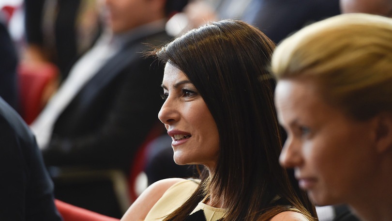 FOTO Ilaria D'Amico vestita di bianconero per il suo Gigi