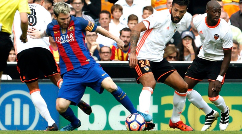 Liga: Valencia-Barcellona 2-3, le immagini del match
