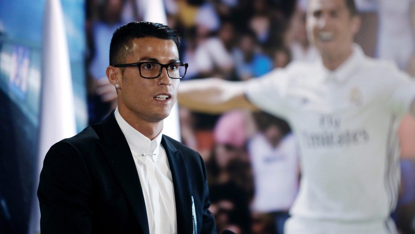 Ronaldo rinnova fino al 2021: «Giocherò altri 10 anni»
