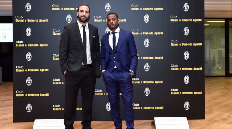 Higuain ed Evra presenti alla serata della Juventus
