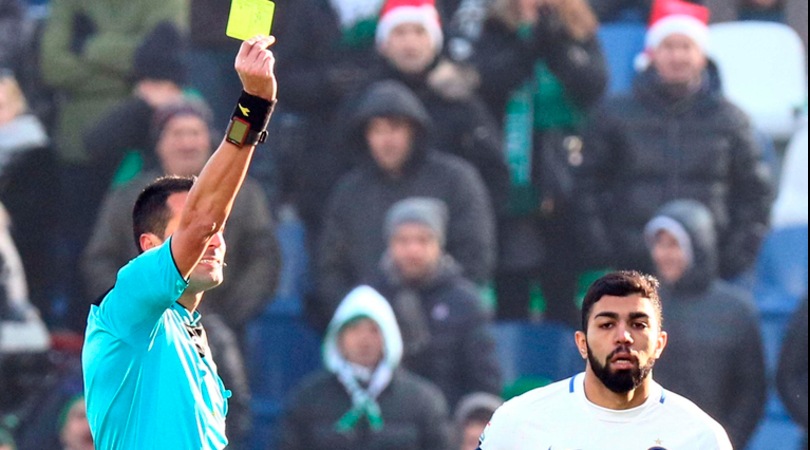 In campo Gabigol, 4 minuti ed ammonizione: il web si scatena