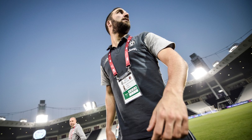 La Juve "assaggia" il campo a Doha: Higuain è già carico