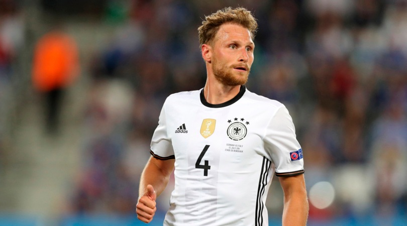 Juventus, 10 cose da sapere su Höwedes: fisioterapia, purè e... Rihanna