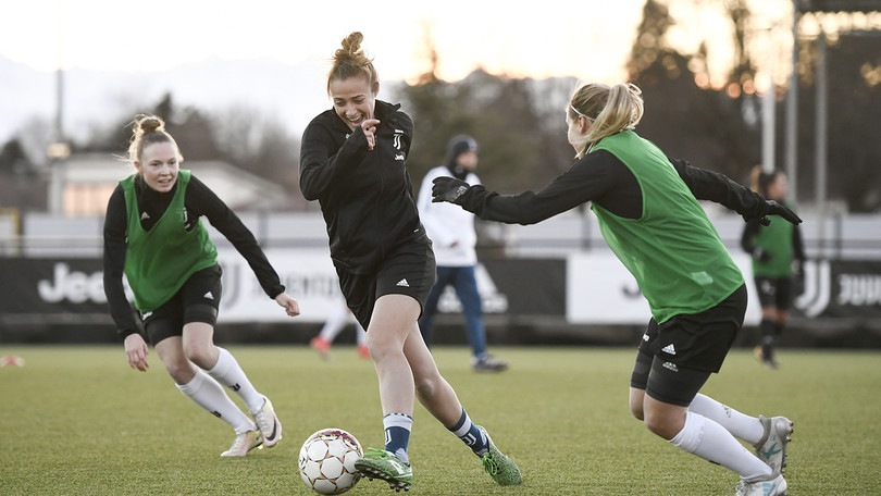 C'è la Juventus Women a Vinovo: ritorno al lavoro tra i sorrisi