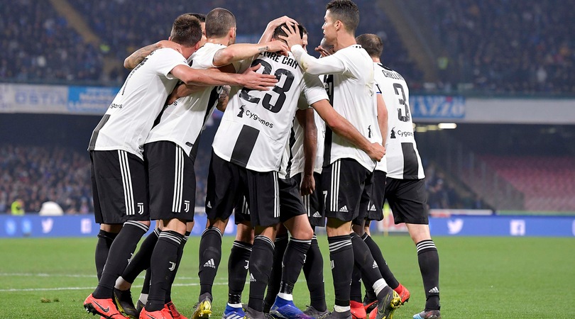 Pagelle Napoli-Juve: Ronaldo lotta e si fa abbattere. Szczesny, paratona e dormita