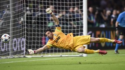 Buffon, 20 anni di carriera: numero uno dal Parma alla Juventus