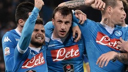 Serie A, Napoli-Chievo 3-1: gli azzurri tornano a vincere