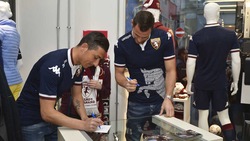 Torino, Padelli e Vives incontrano i tifosi