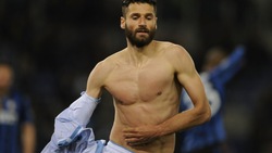 Serie A, Lazio-Inter 2-0: Klose-Candreva show
