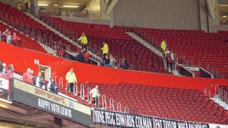 Allarme bomba all'Old Trafford: evacuati i tifosi del Manchester United