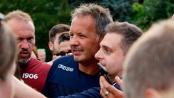 Torino, foto e autografi per la prima di Mihajlovic
