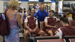 Torino, foto e autografi in aeroporto: ecco i granata a Malpensa!