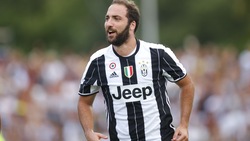 Juventus, ecco Higuain: primo gol bianconero a Villar Perosa
