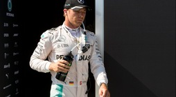 F1, Gp Belgio: pole per Rosberg, Ferrari in seconda fila