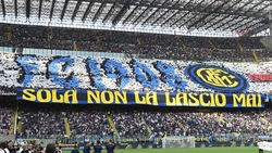 Inter-Juventus, l'abbraccio di San Siro ai nerazzurri