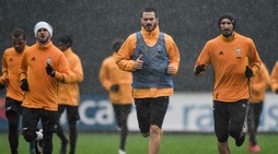 Diluvia a Vinovo. La Juve: «Un po' di pioggia non ci fermerà!»