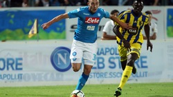 Napoli, 7-0 al Trento: Milik in forma Champions