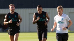 Real Madrid, Danilo si allena aspettando novità sul futuro