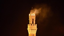 Palio di Siena, fiamme su Torre del Mangia: rogo domato