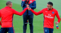 Psg, primo allenamento per Mbappé e Neymar: è già feeling