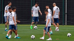 Dybala a Barcellona, ma solo per allenarsi