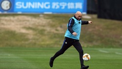Inter, allenamento per l'Europa League: Spalletti si diverte con il pallone