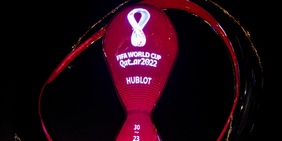 Mondiale 2022, l'appello di Amnesty: "Fifa e Qatar, fuori i soldi"