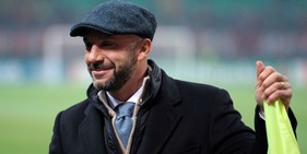 E Vialli disse: “Ai miei ‘colleghi’ malati di cancro, testa alta e petto in fuori”
