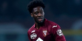 Torino, Aina moltiplica le soluzioni sulle fasce