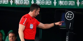 Finalmente gli arbitri spiegheranno le loro decisioni (anche se ci vorrà ancora un anno)